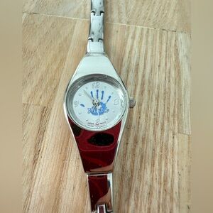 Mudd ladies dainty silver tone watch NEW BATTERY